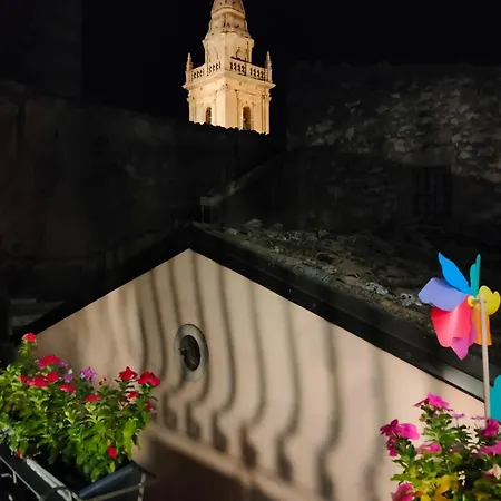 ゲストハウス Adhoc ラグーザ